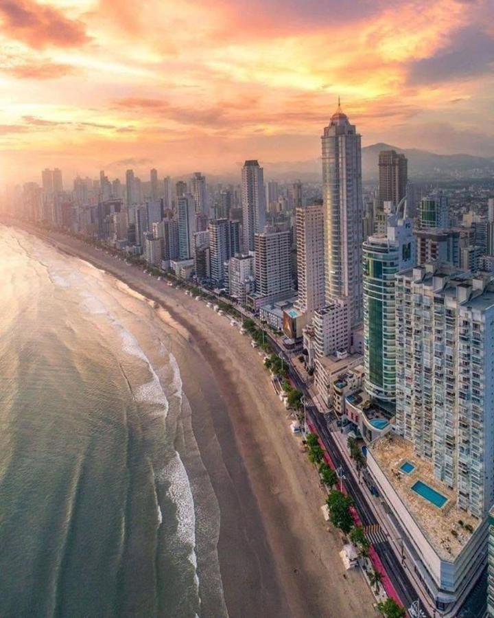 Hotel Di Sica Balneario Camboriu Bagian luar foto